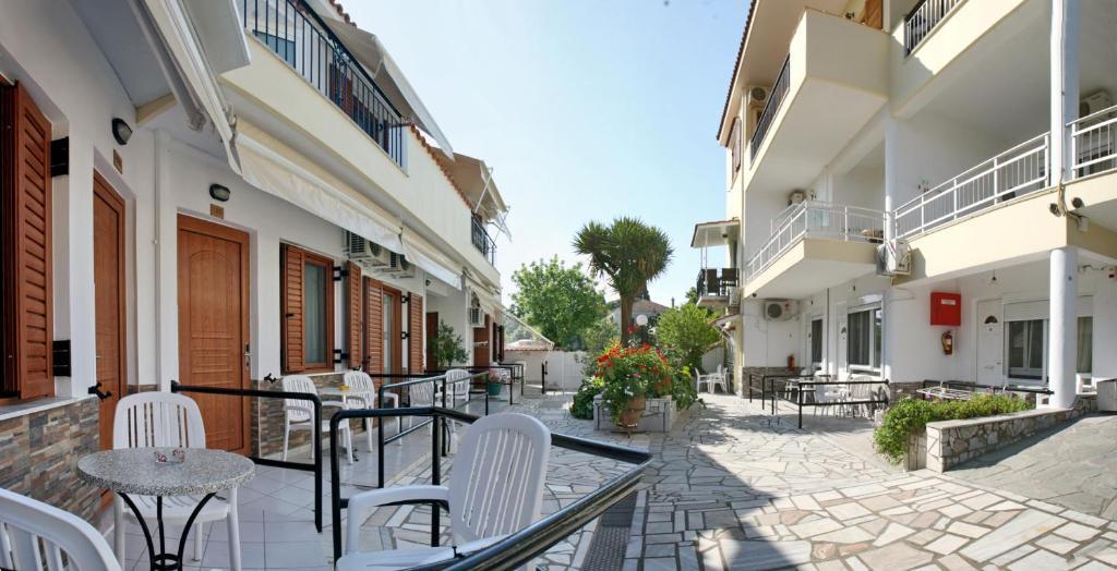 Aklidi Hotel Mytilene Exterior photo